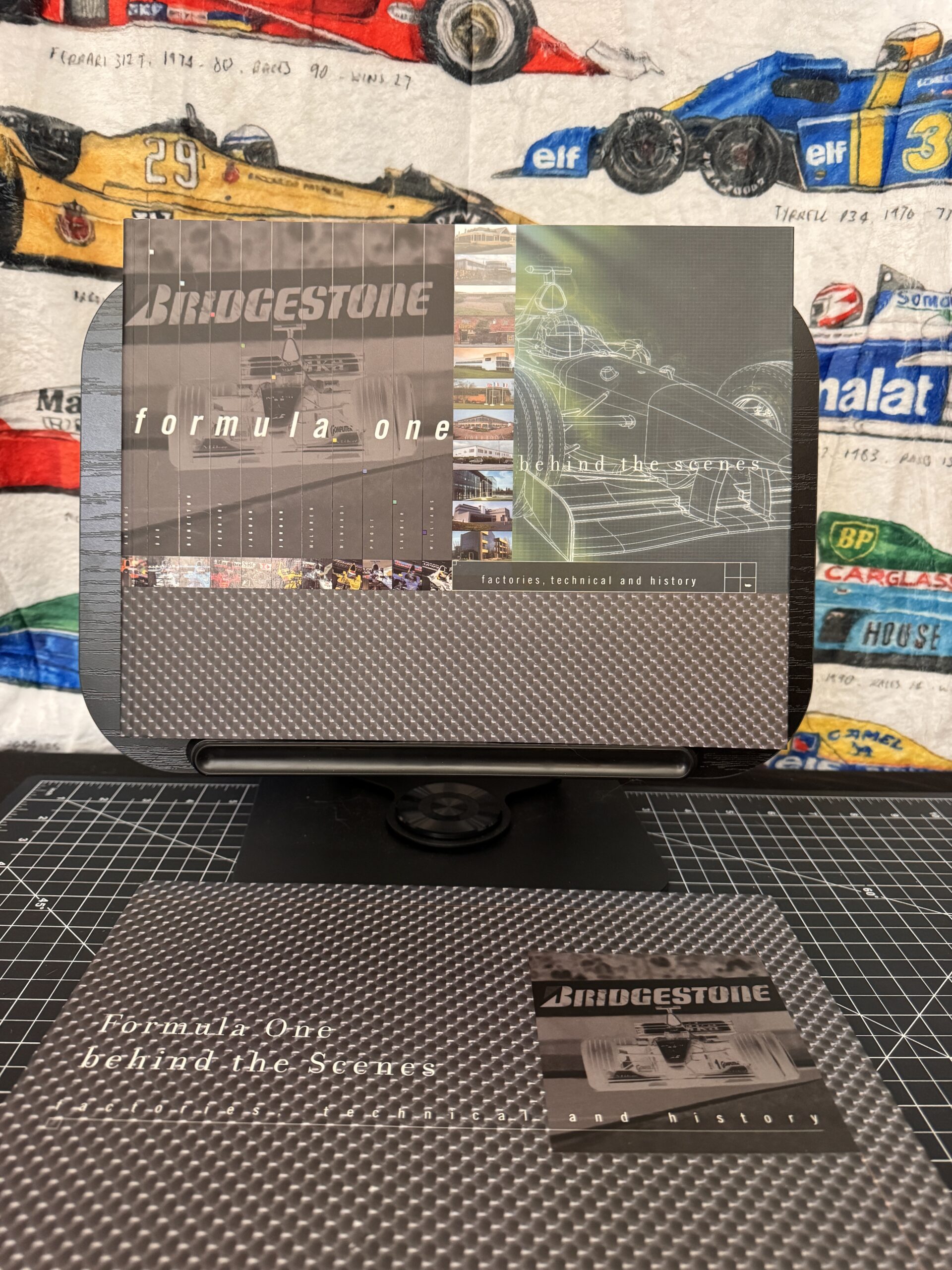 Formula One Behind the Scenes - Factories, Technical and History