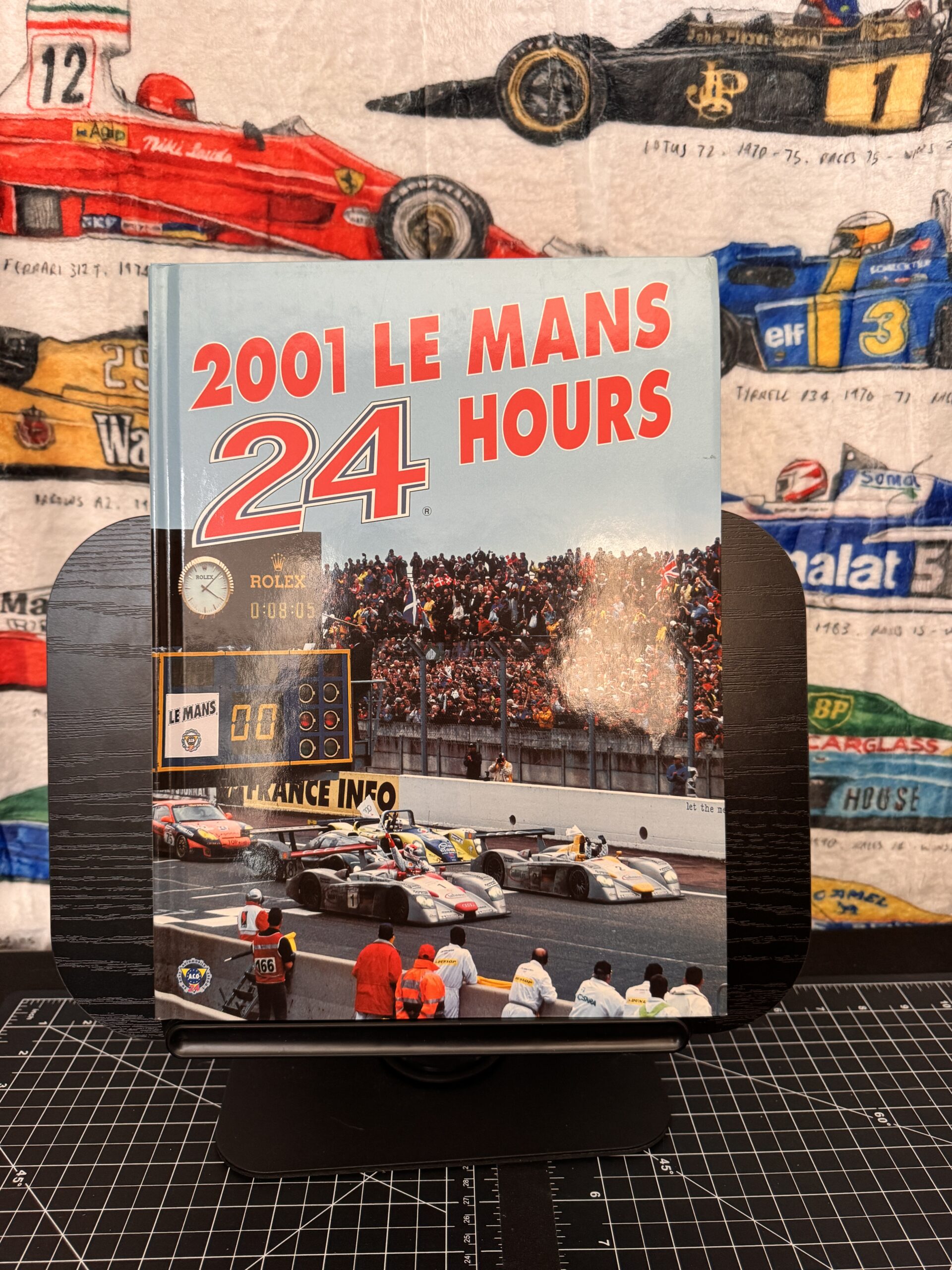 2001 24 Hours of Le Mans Official Yearbook,